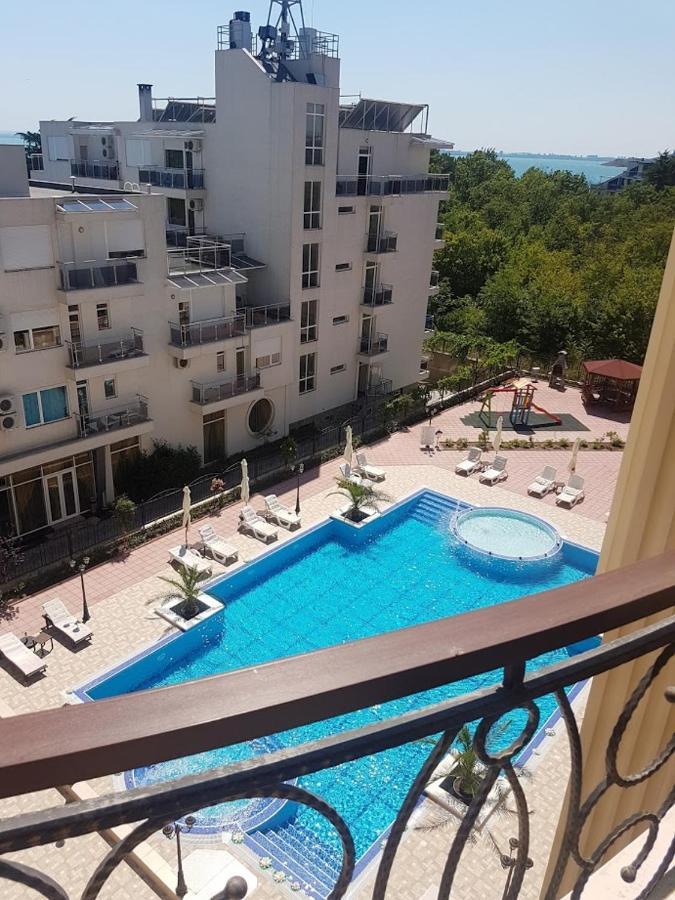 Flora Beach Private Aparthotel เปาโมเรีย ภายนอก รูปภาพ