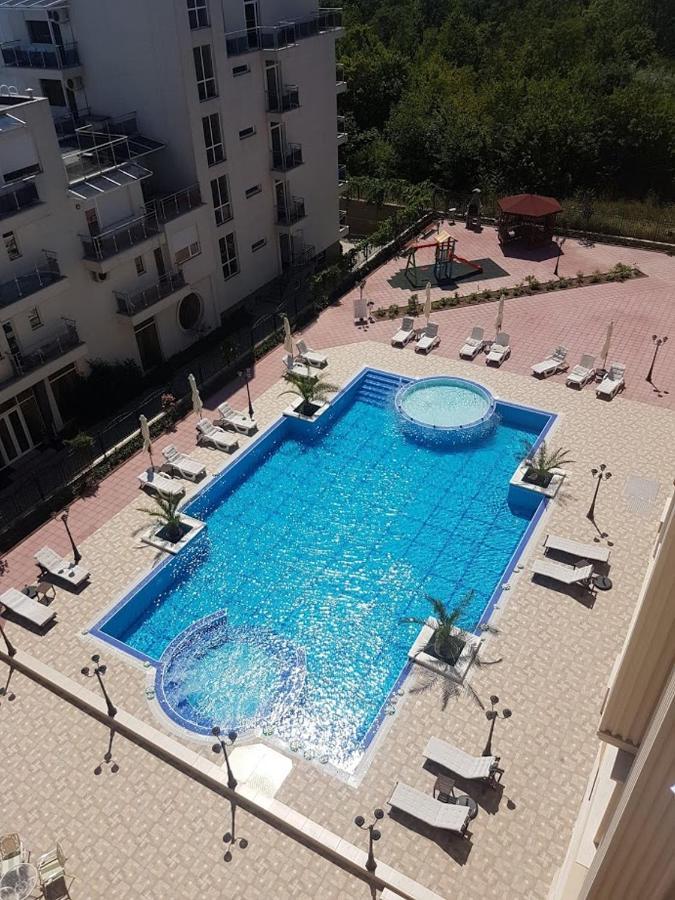 Flora Beach Private Aparthotel เปาโมเรีย ภายนอก รูปภาพ