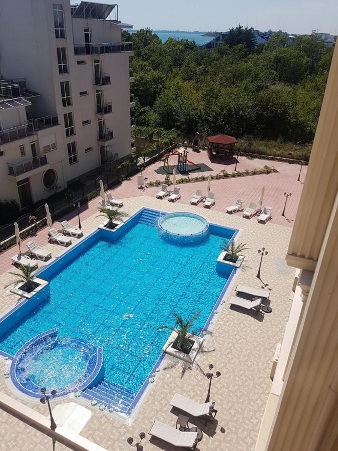 Flora Beach Private Aparthotel เปาโมเรีย ภายนอก รูปภาพ
